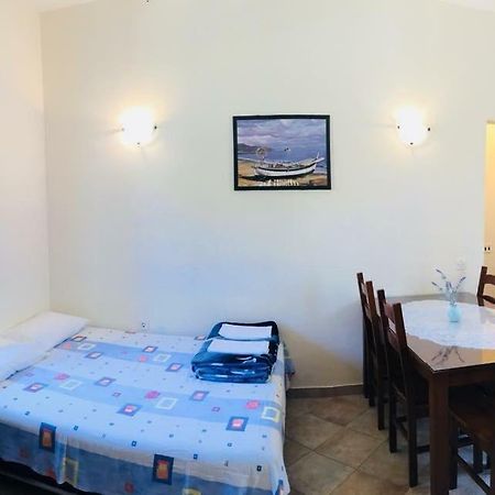 Milutinov Dvor Apartments Врси Экстерьер фото